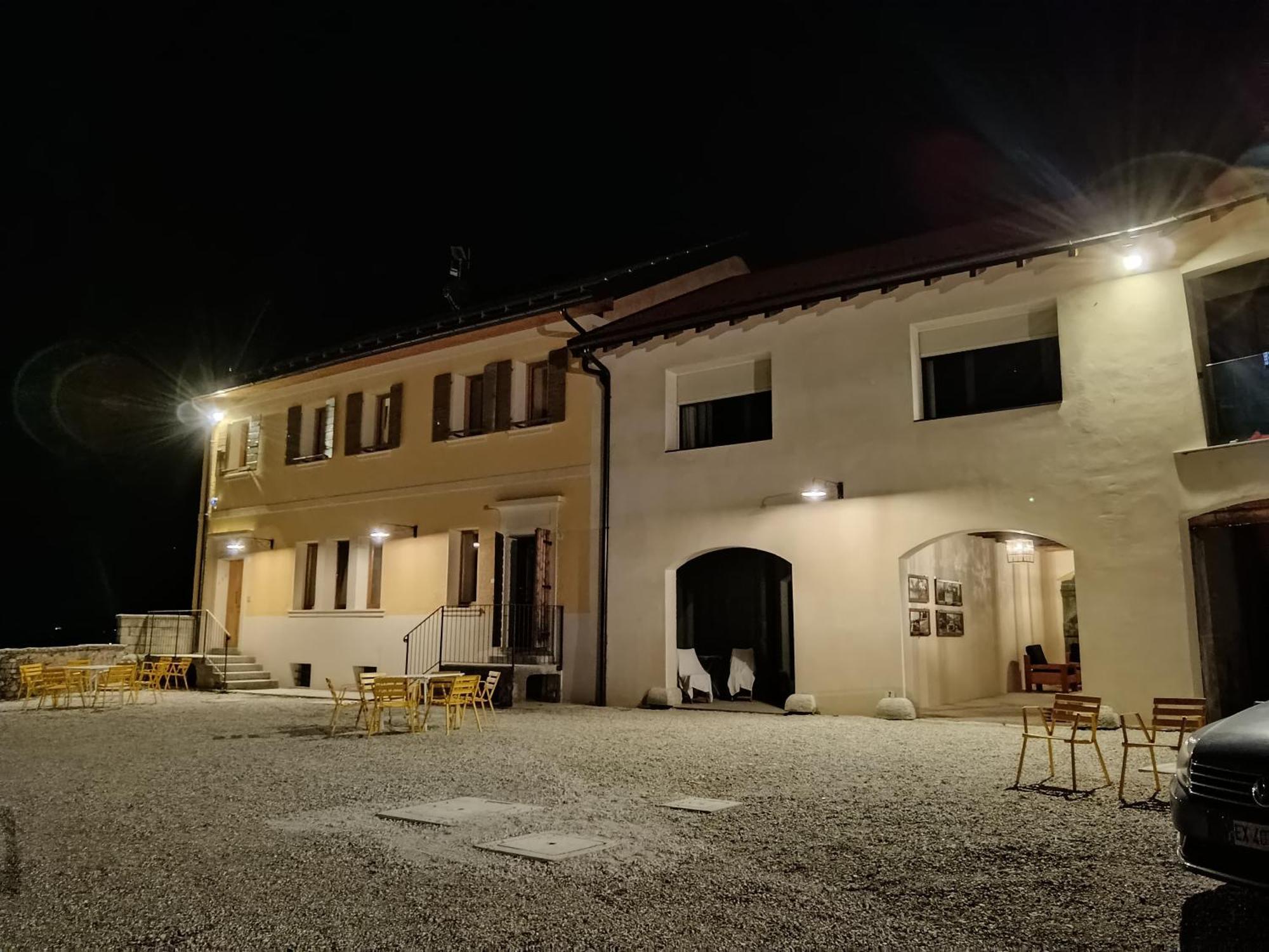 Di Modolo - Cortile Della Latteria * Belluno