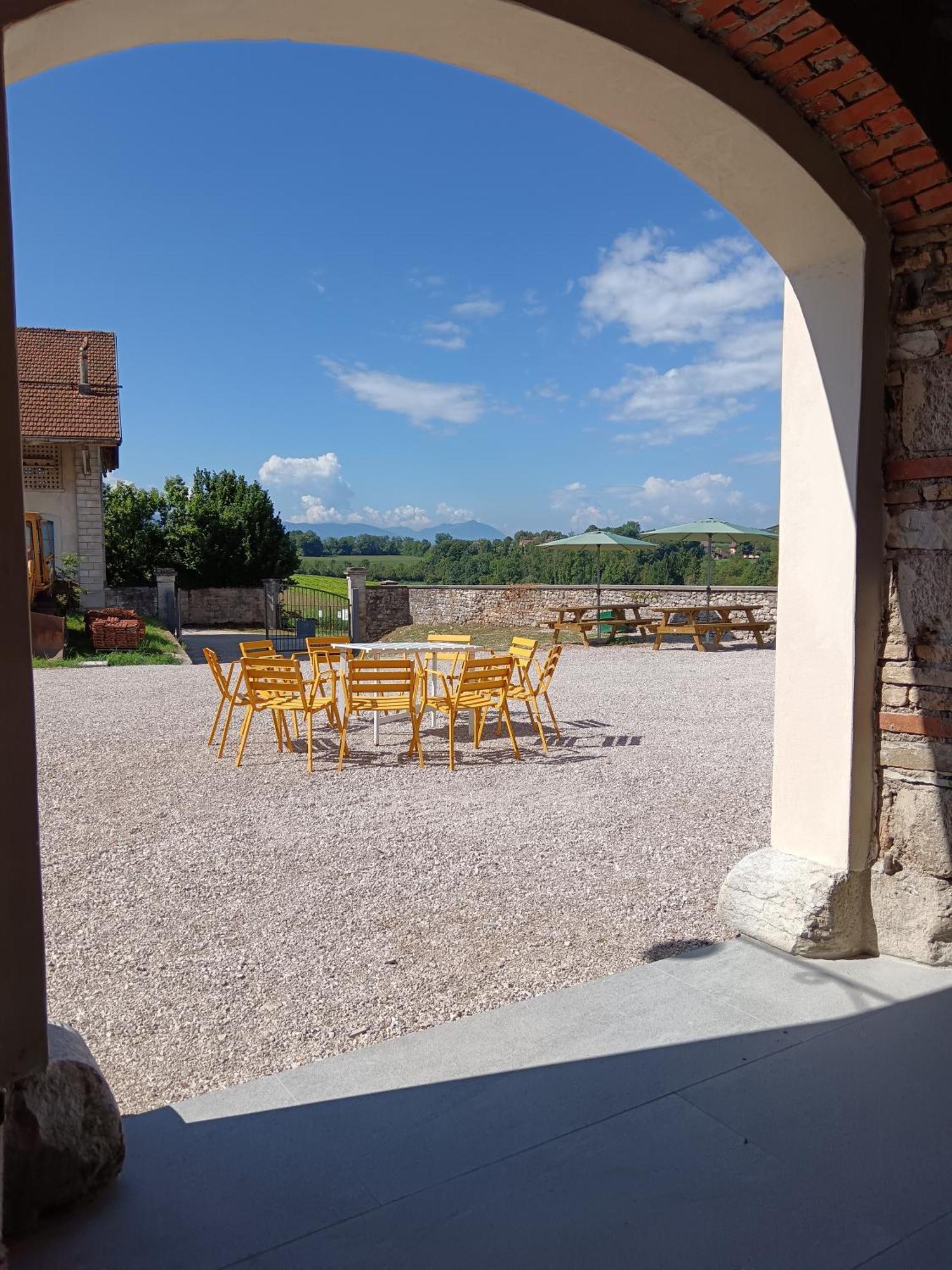 Di Modolo - Cortile Della Latteria